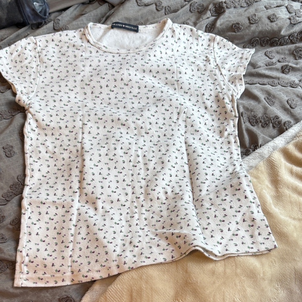 Brandy Melville White Floral Short Sleeve Tee